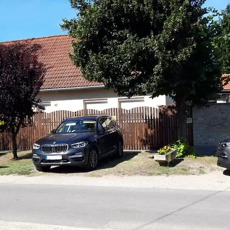 Lexi Vendeghaz Balatonboglar *